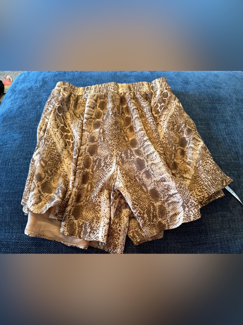 PrettyLittleThing Brown & Cream Snake-Print Elastic Shorts